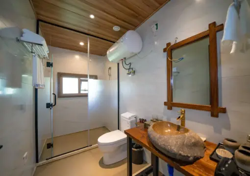 Adventure Cabin (Detached Small Cabin)