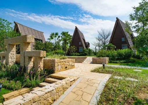 Chieftain Cabin (Secret Attic)