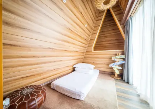 Chieftain Cabin (Secret Attic)