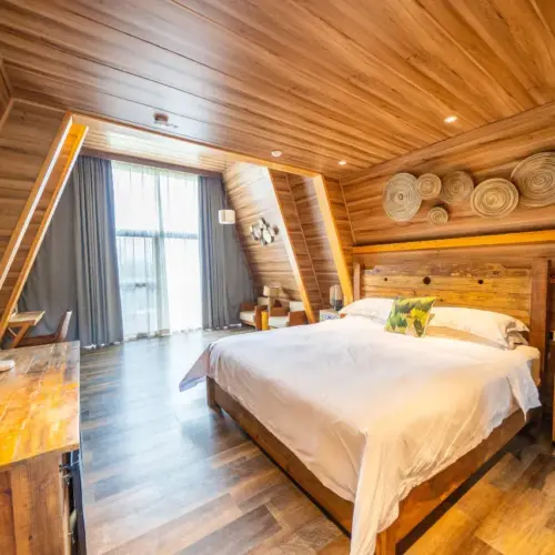 Chieftain Cabin (Secret Attic)