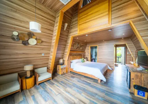 Chieftain Cabin (Secret Attic)