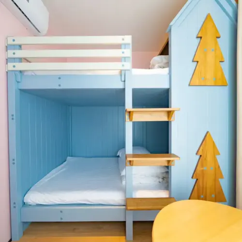 Family Container (Separate Children’s Room)