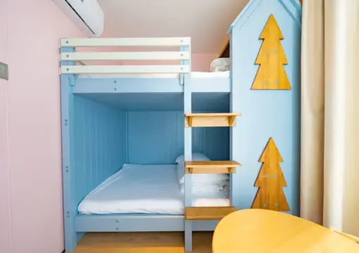 Family Container (Separate Children’s Room)