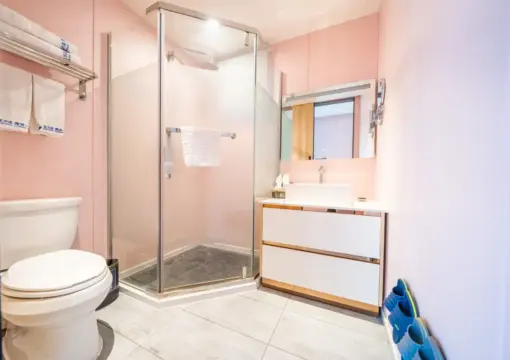 Family Container (Separate Children’s Room)