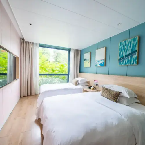 Family Container (Separate Children’s Room)