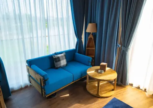 Qinfan Pavilion (Lake-View Courtyard Room)