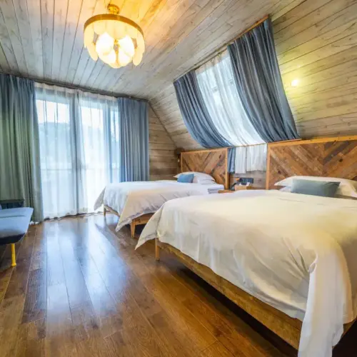 Riverside Dwelling (Waterfront Villa)