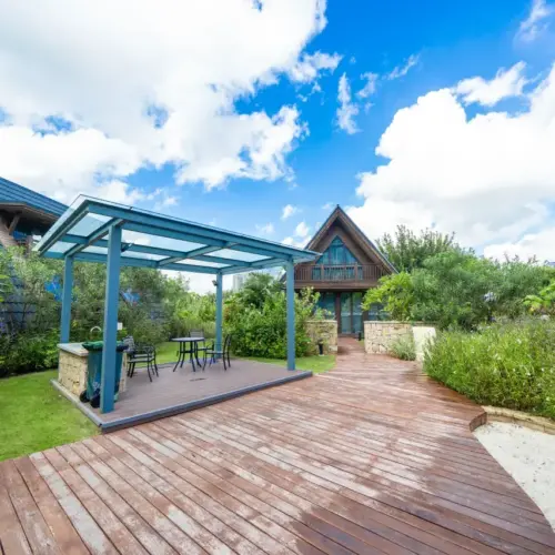 Riverside Dwelling (Waterfront Villa)