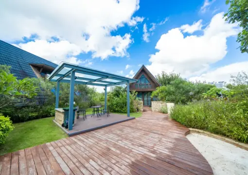 Riverside Dwelling (Waterfront Villa)