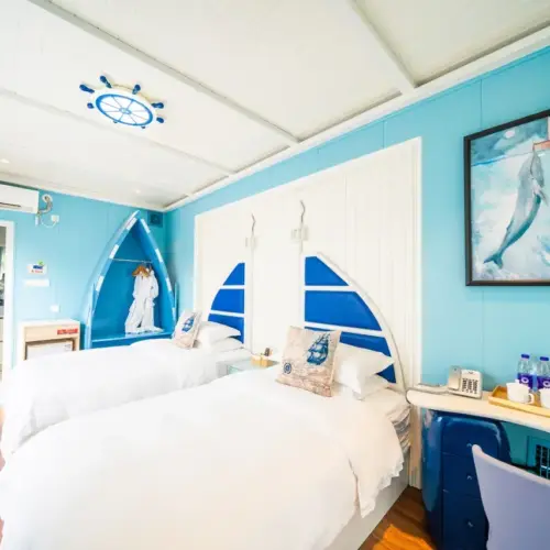 Starry Elegant Residence (Two-Bedroom Courtyard Suite)