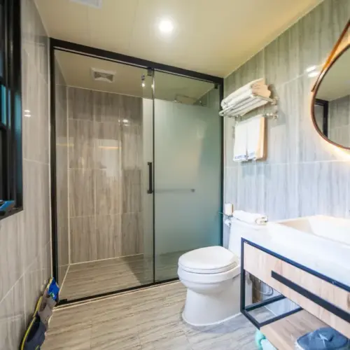 Starry Elegant Residence (Two-Bedroom Courtyard Suite)