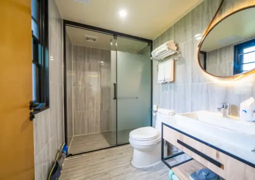 Starry Elegant Residence (Two-Bedroom Courtyard Suite)