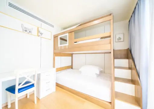 Starry Elegant Residence (Two-Bedroom Courtyard Suite)