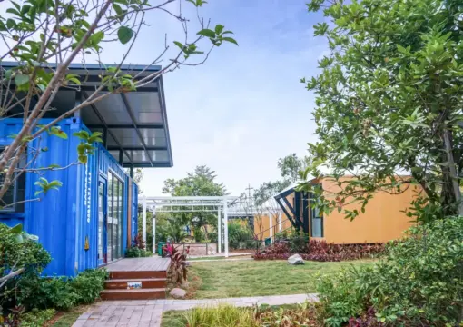 Starry Elegant Residence (Two-Bedroom Courtyard Suite)